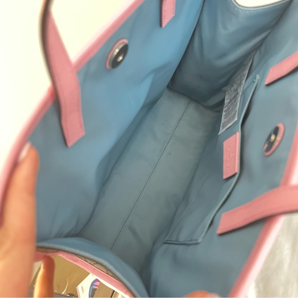 GUCCI limited Edition RARE  Higuchi Yuko XL Bunny Supreme GG Web Tote Handbag - Picture 9 of 13